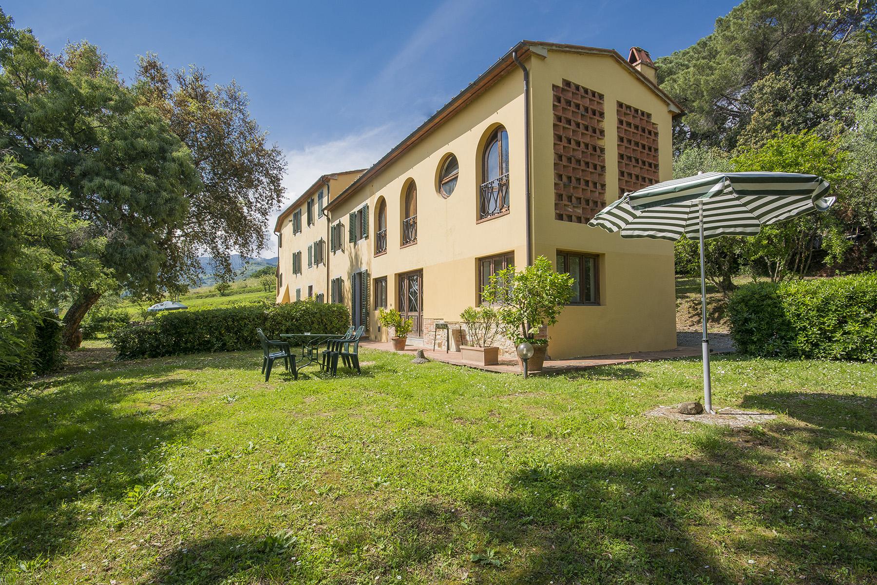 Beautiful country house in the hills of Pescia - 1