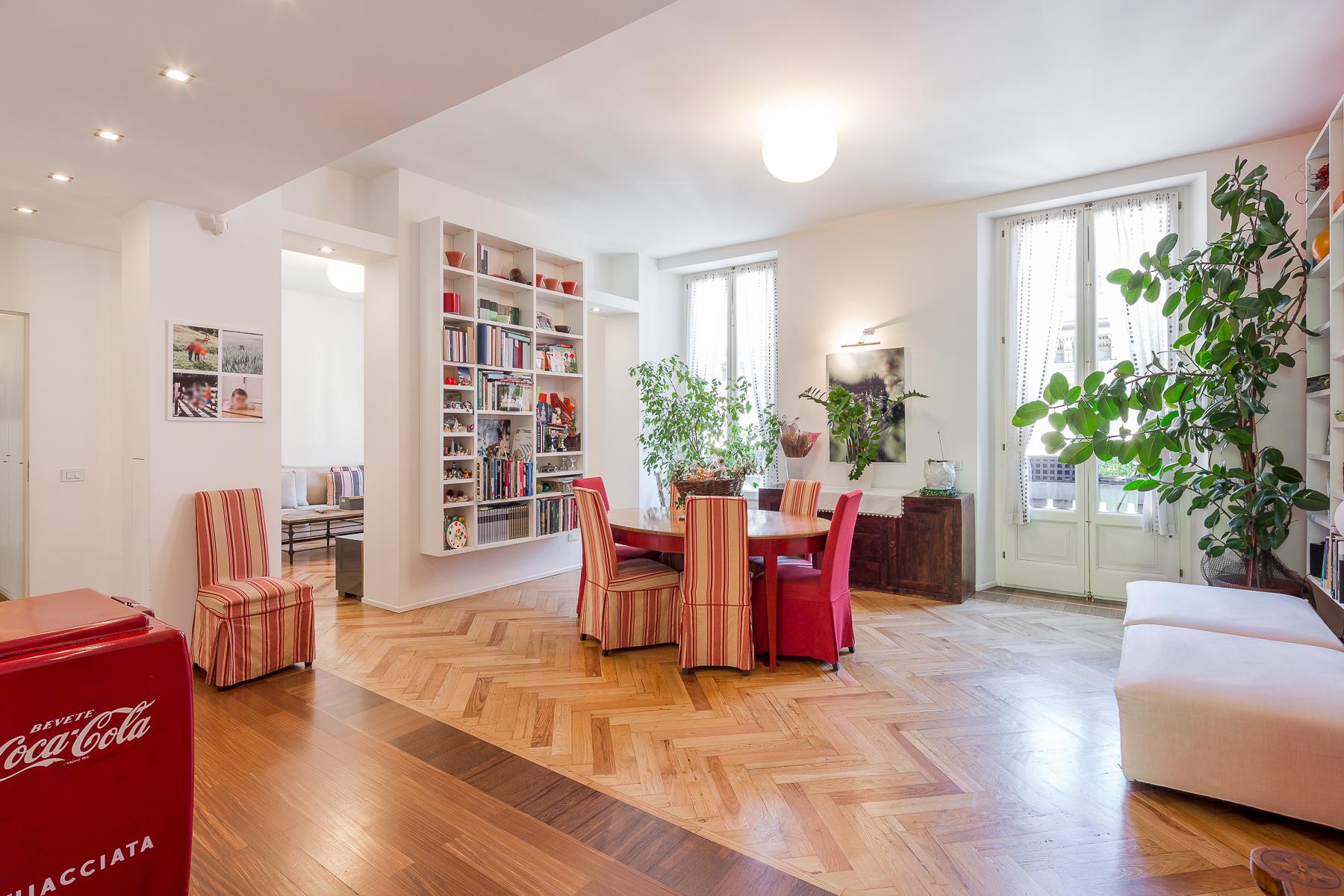 Large renovated apartment in historical building - 1
