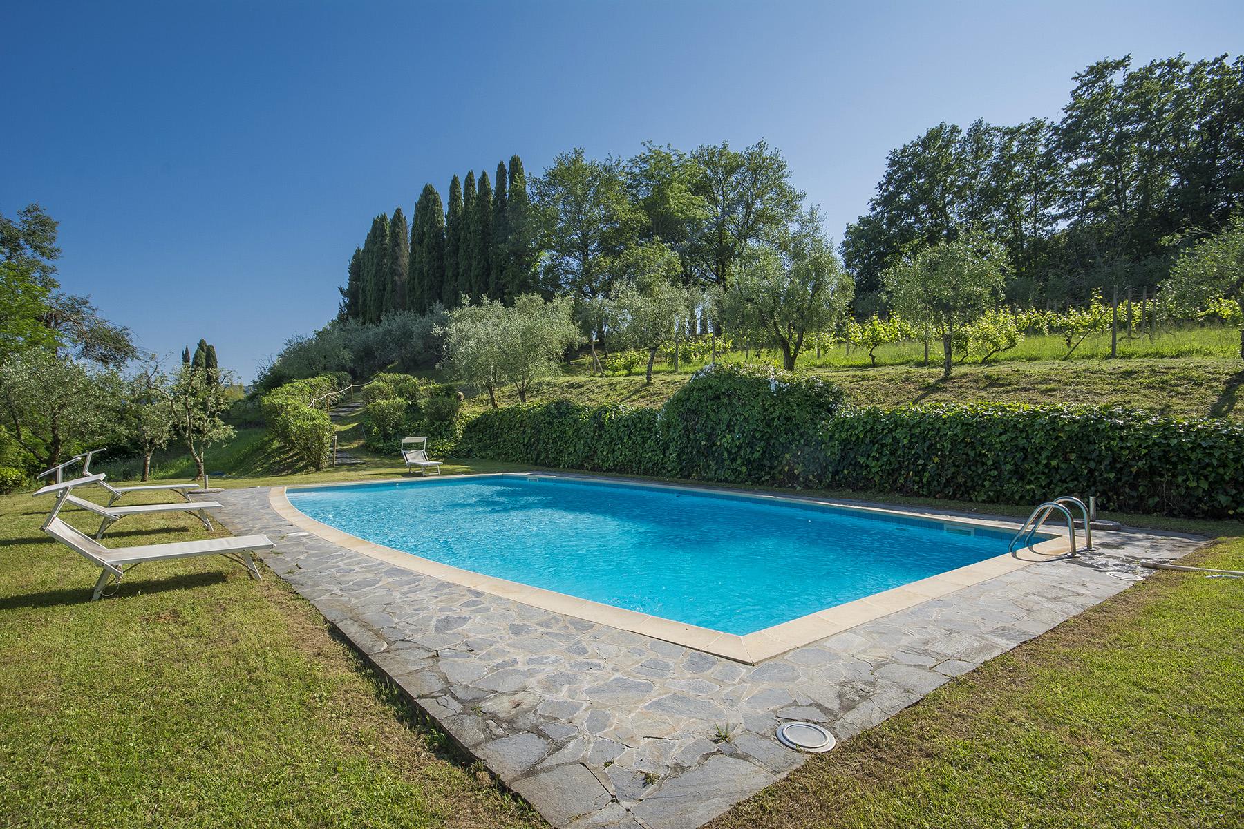 Elegante Villa auf den Hügeln von Lucca - 1
