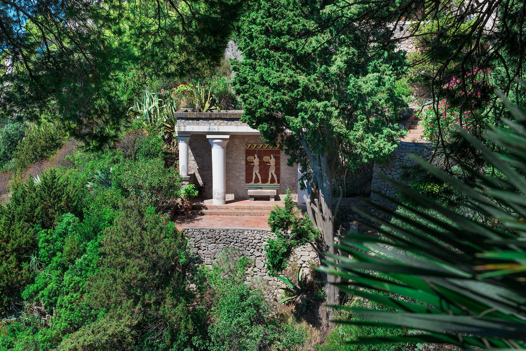 Remarquable villa avec un panorama à couper le souffle sur les rochers de Faraglioni - 26