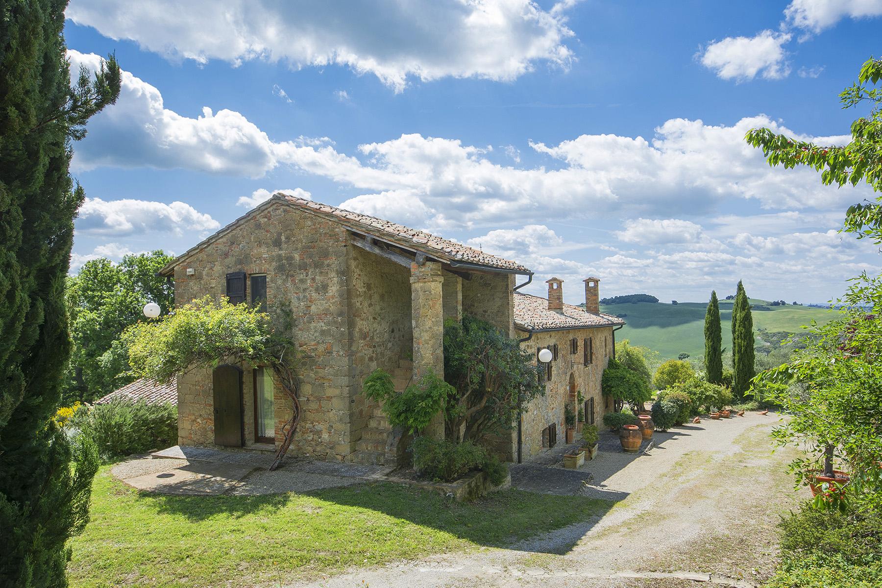 Historical country house with spectacular view of the Val d'Orcia - 4