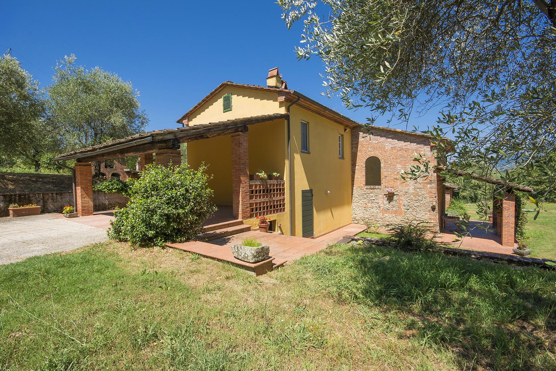 Schönes Bauernhaus auf den Hügeln von Lucca - 26