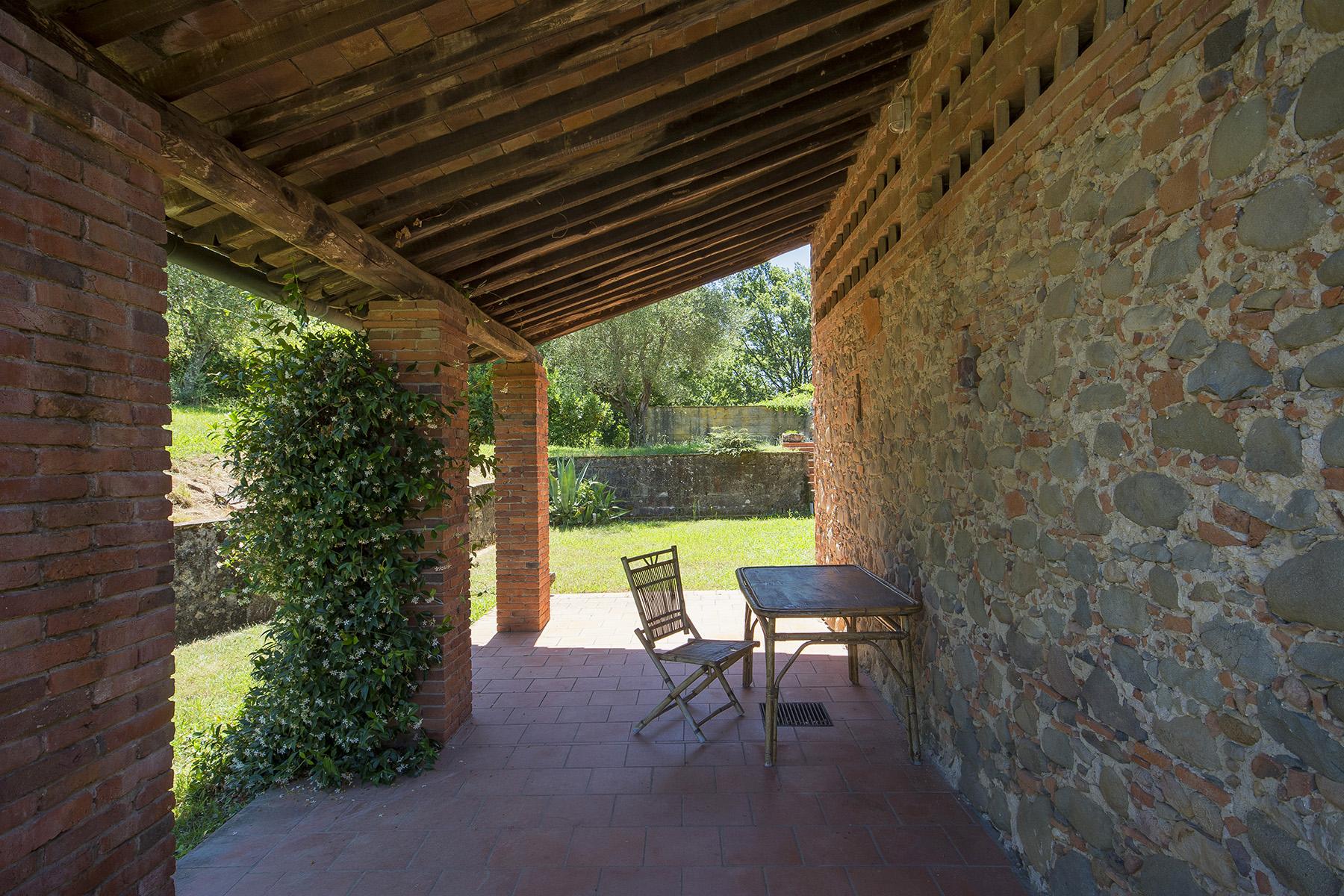 Beautiful farmhouse on the rolling hills of Lucca - 17