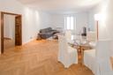 Luminoso appartamento ristrutturato in zona Brera, in vendita, Milano | Sotheby’s Realty Italy - 2