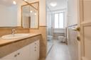 Luminoso appartamento ristrutturato in zona Brera, in vendita, Milano | Sotheby’s Realty Italy - 9