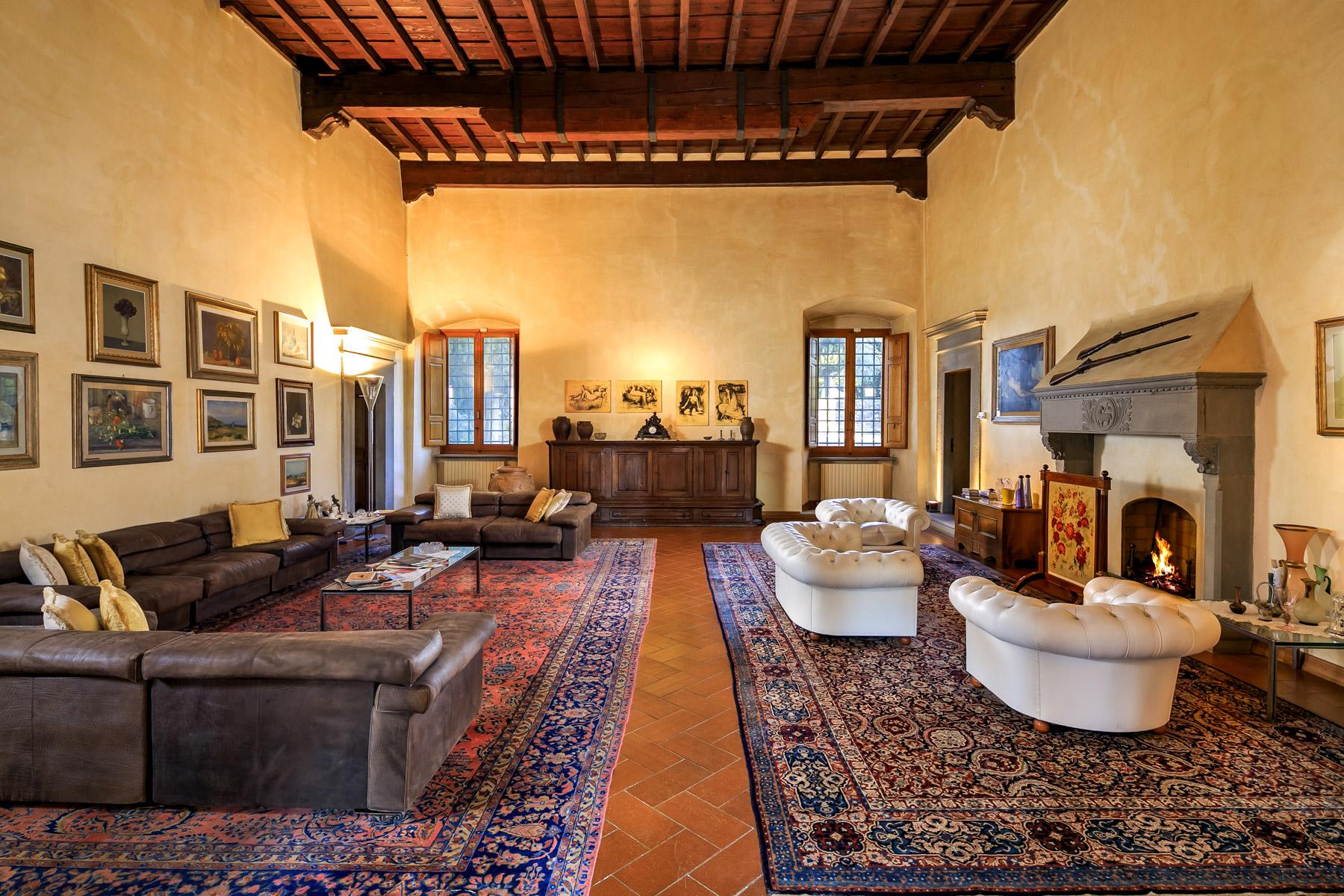 Villa Renaissance avec hameau privé sur les collines de Florence - 14