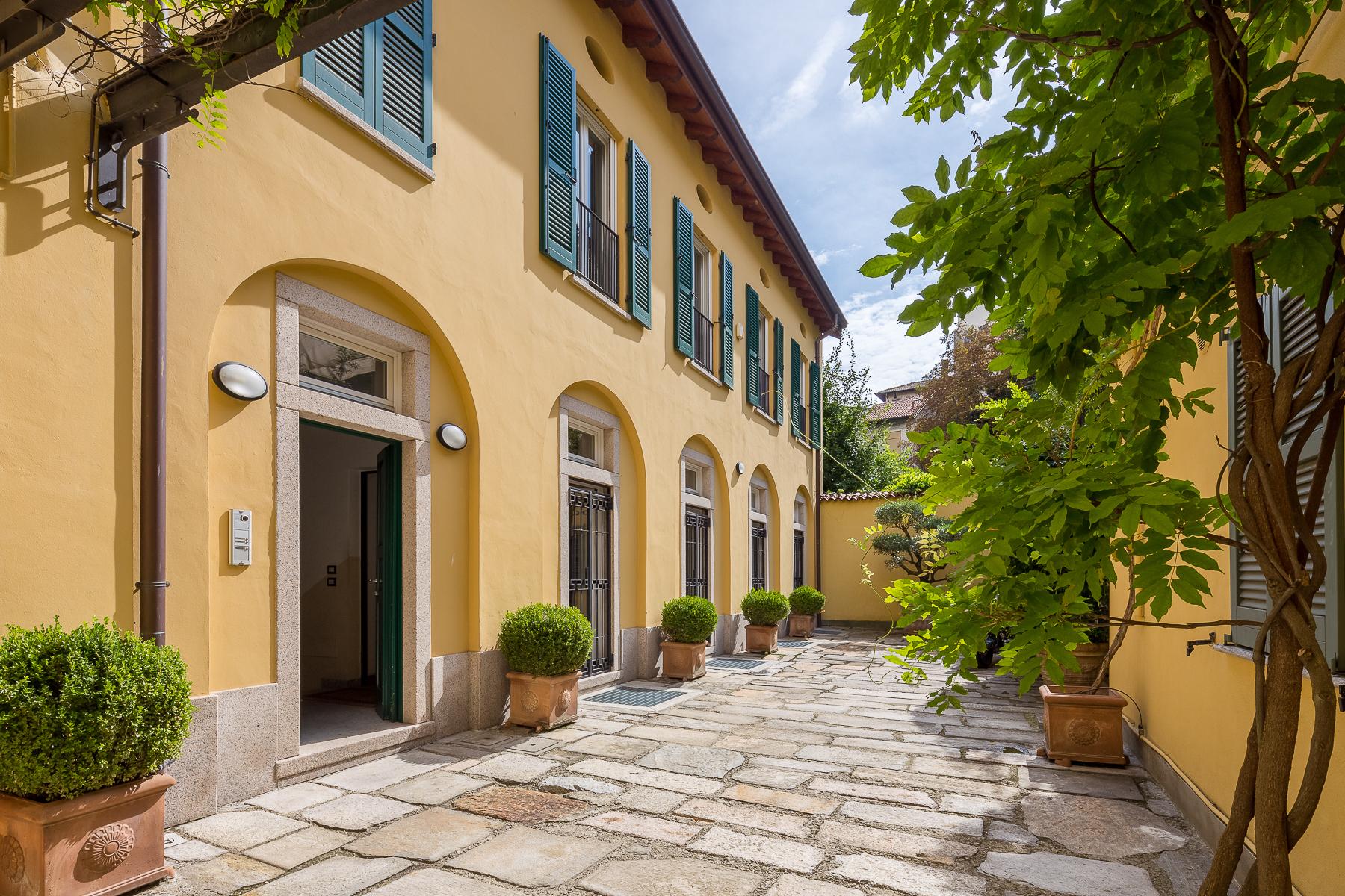 Elégante maison indépendante située Corso Venezia - 5