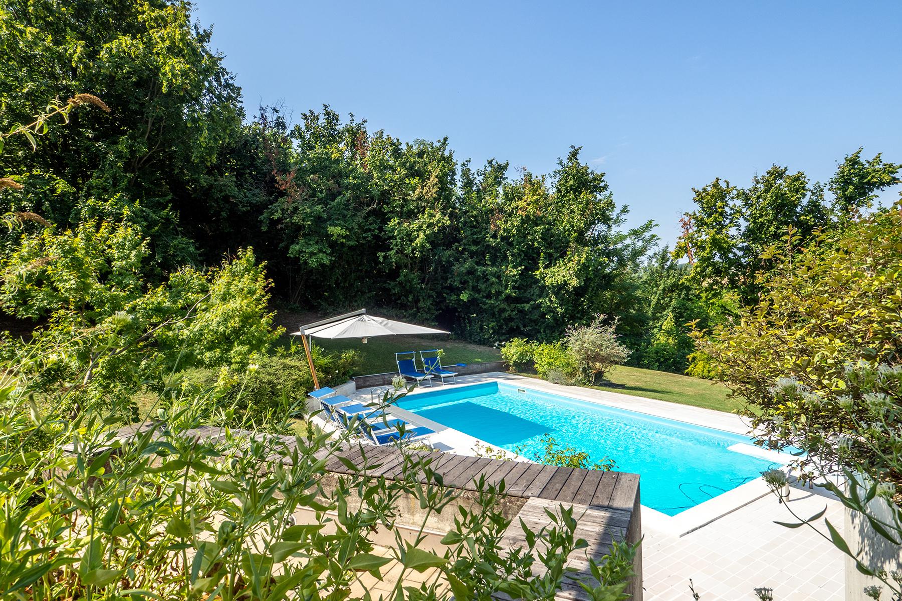Moderne Villa auf den grünen Hügeln des Monferrato - 13