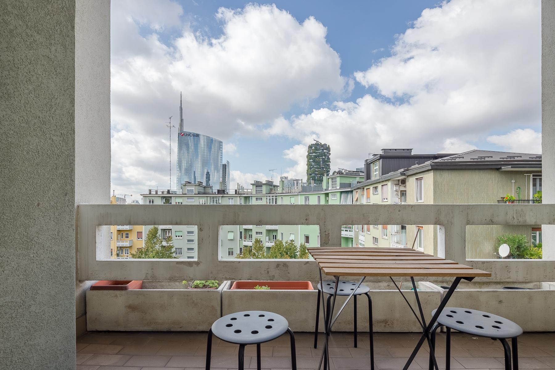 Elegant penthouse with panoramic views - 13