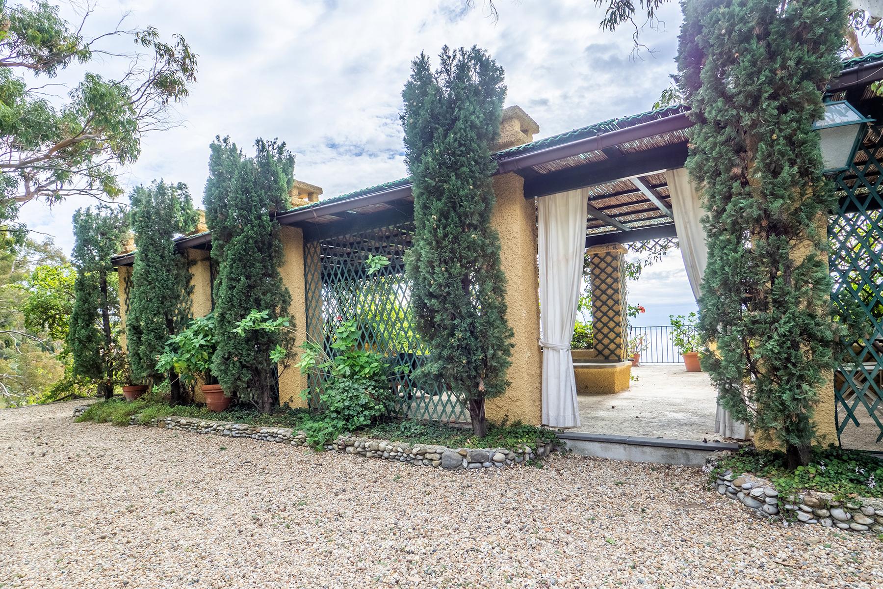 Semidetached historical villa with private access to the sea - 19