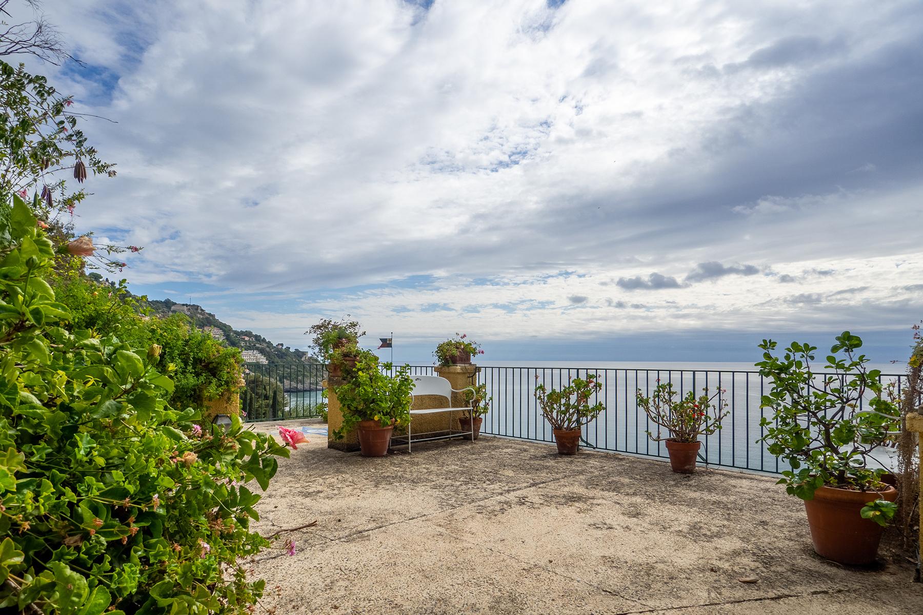 Semidetached historical villa with private access to the sea - 20