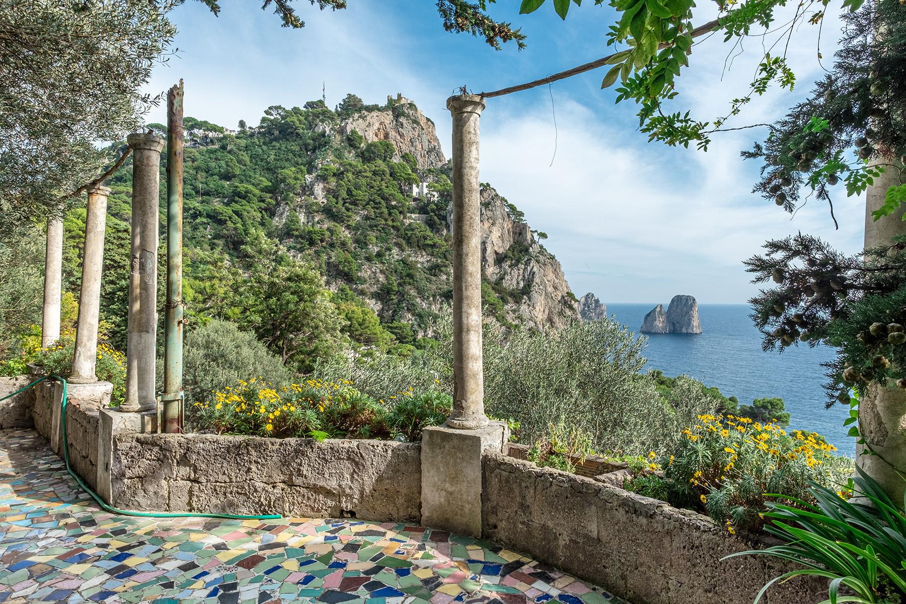 Historic villa with a breathtaking panorama on the Faraglioni rocks - 1