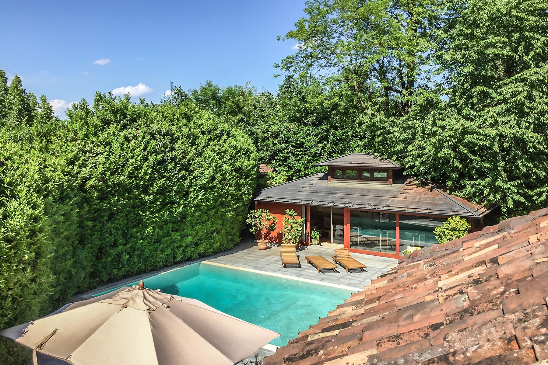 Secluded villa with swimingpool in the prestigious hill of Turin - 9