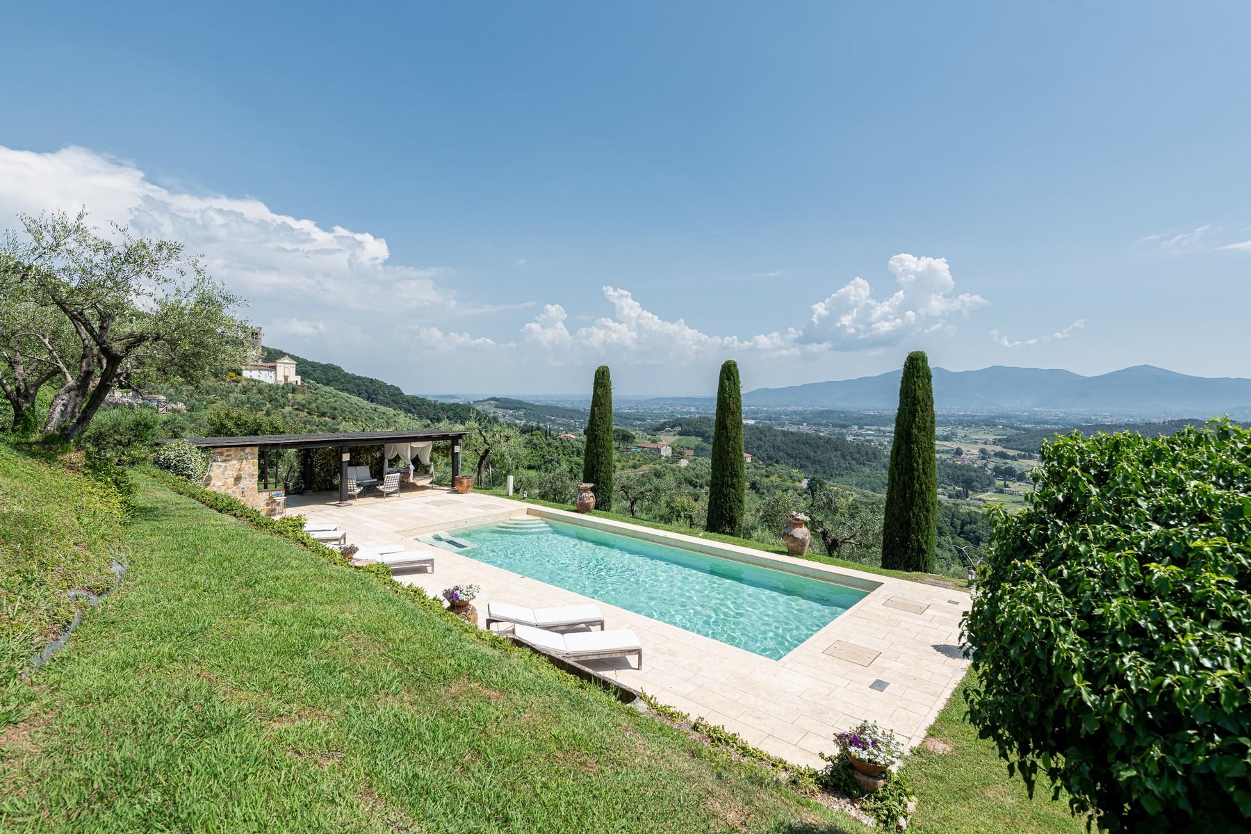 Magical farmhouse with stunning views on the hills of Lucca - 4