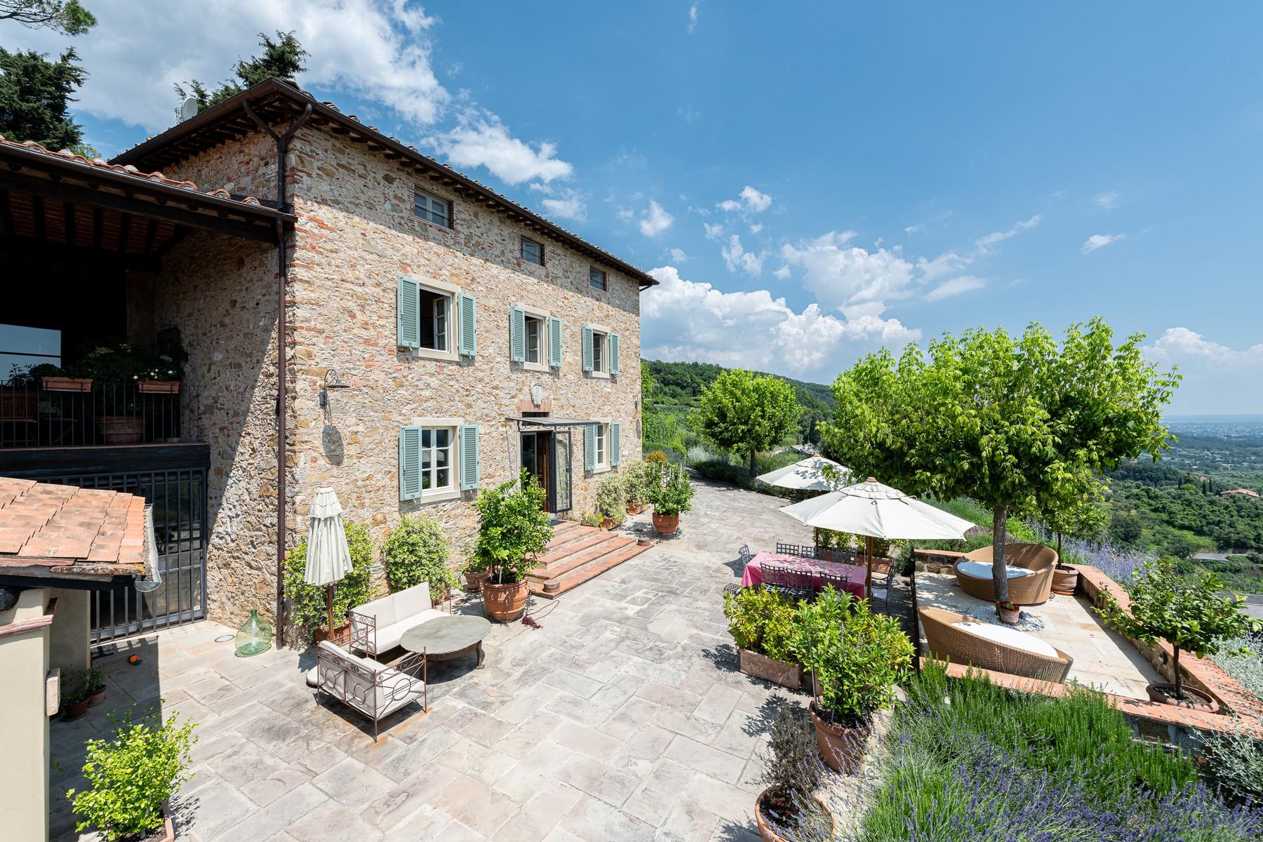 Magical farmhouse with stunning views on the hills of Lucca - 3