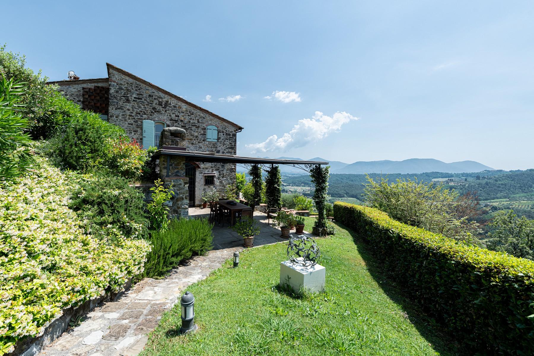 Herrliches Bauernhaus mit atemberaubendem Blick auf die Hügel von Lucca - 29