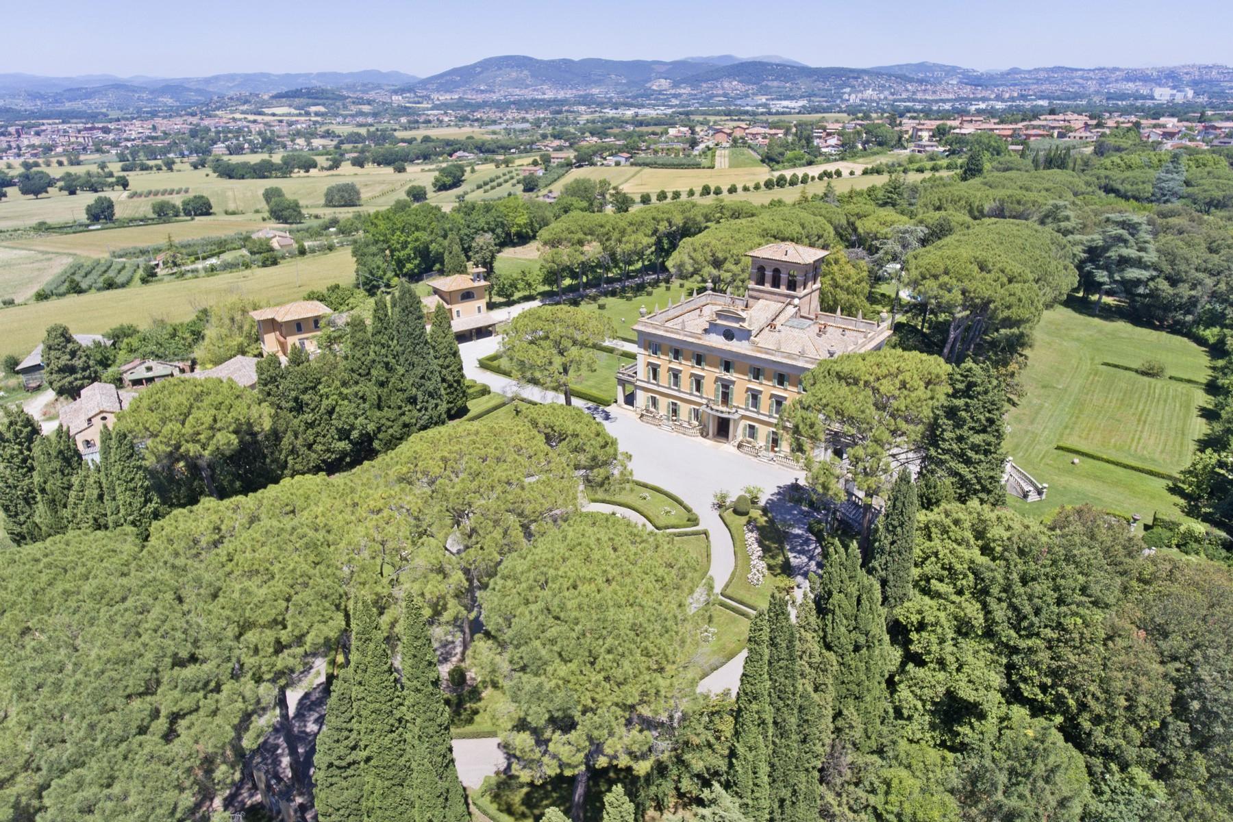 Magnifica Villa storica con giardino all' italiana in Umbria - 5