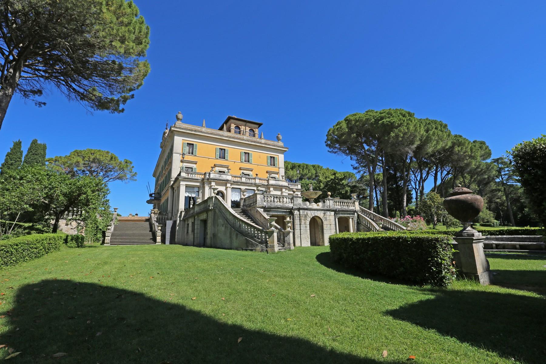 Magnificent historical villa with typical italian garden in Umbria - 21