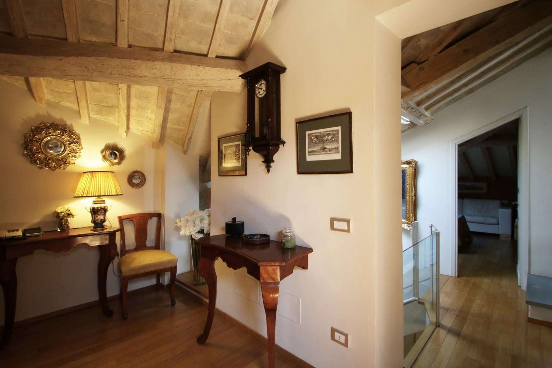 Flamboyant Top-floor Apartment with Tower in Bellosguardo, Florence - 10