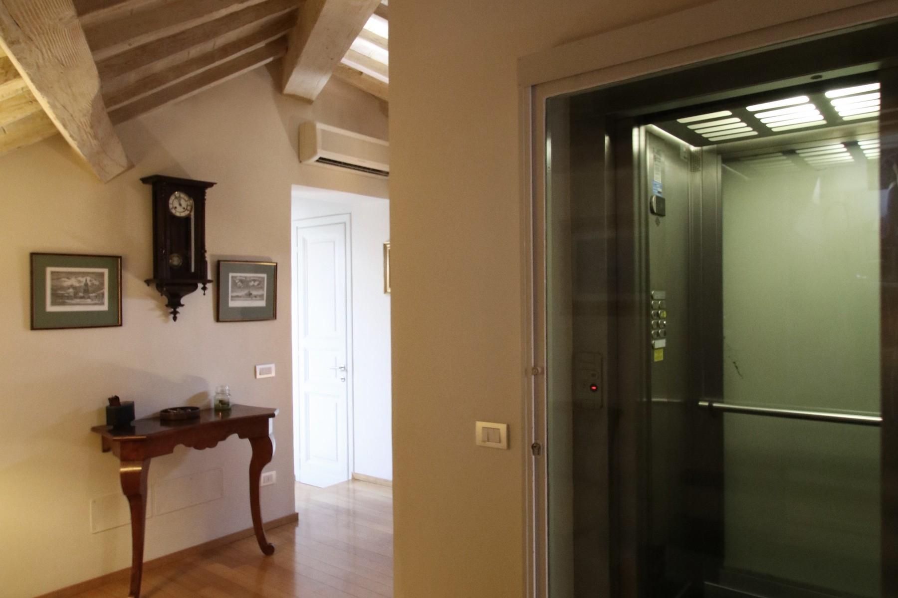 Flamboyant Top-floor Apartment with Tower in Bellosguardo, Florence - 12