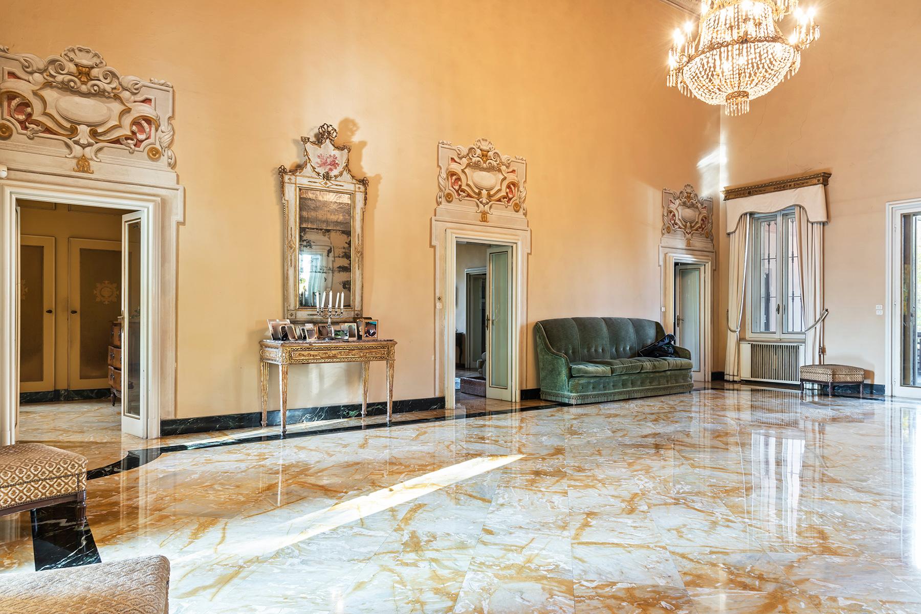 Elegant historical property with large park in Parma - 6