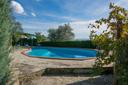 Incantevole Casale con campo da tennis e piscina, in vendita, Castelfranco Piandiscò | Sotheby’s Realty Italy - 2