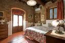 Incantevole Casale con campo da tennis e piscina, in vendita, Castelfranco Piandiscò | Sotheby’s Realty Italy - 12
