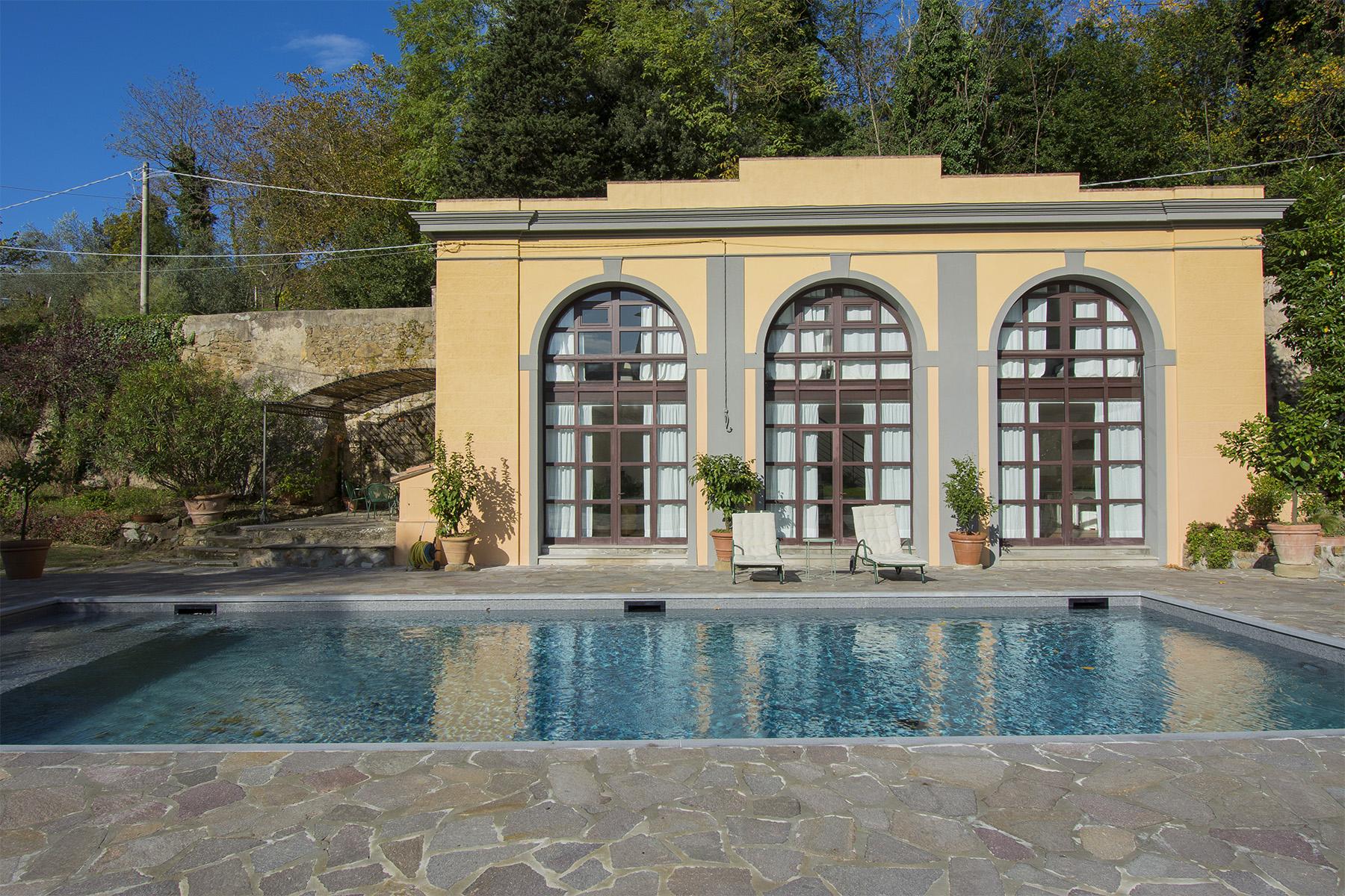An important villa with pool on the hills of Florence - 10
