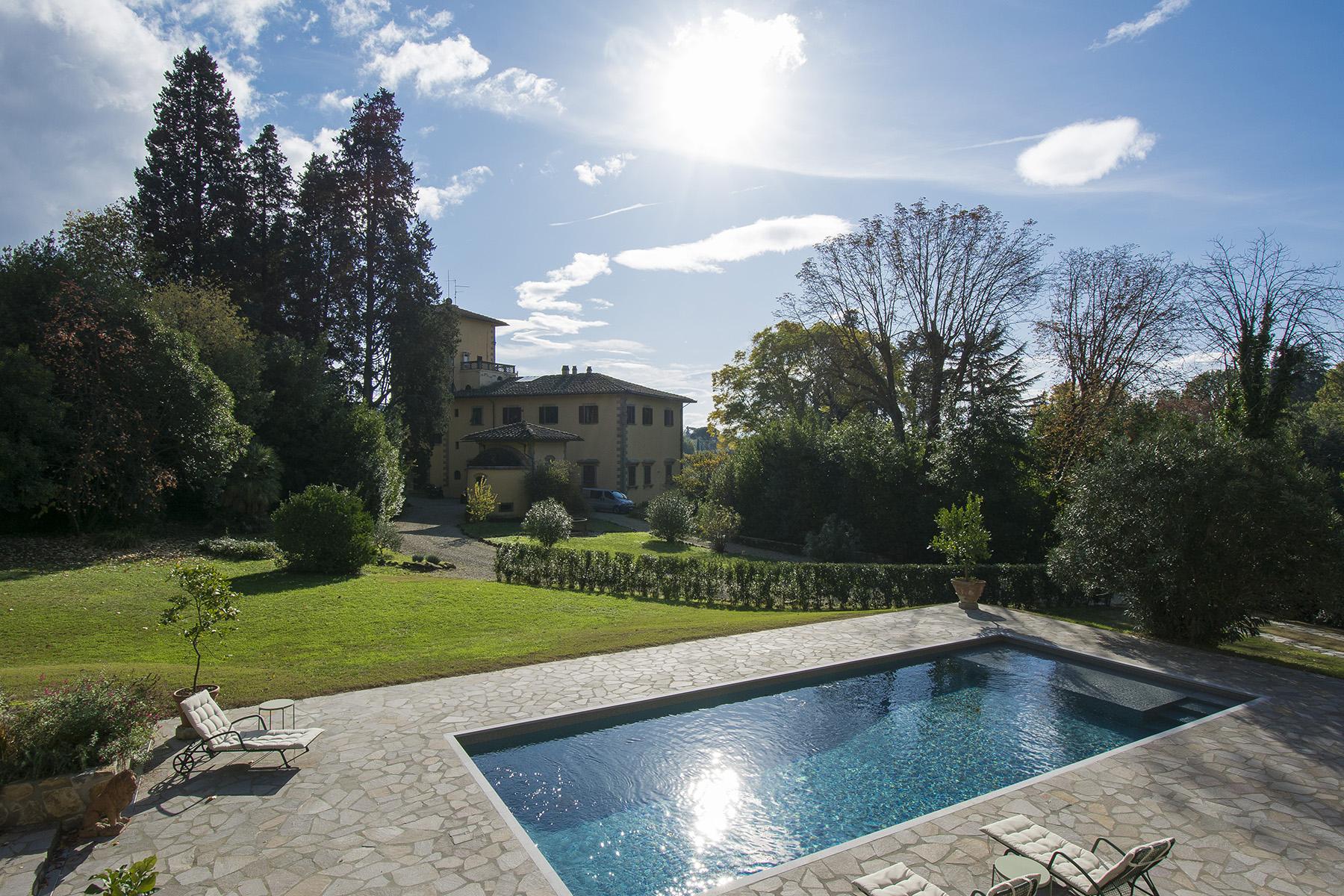 An important villa with pool on the hills of Florence - 9