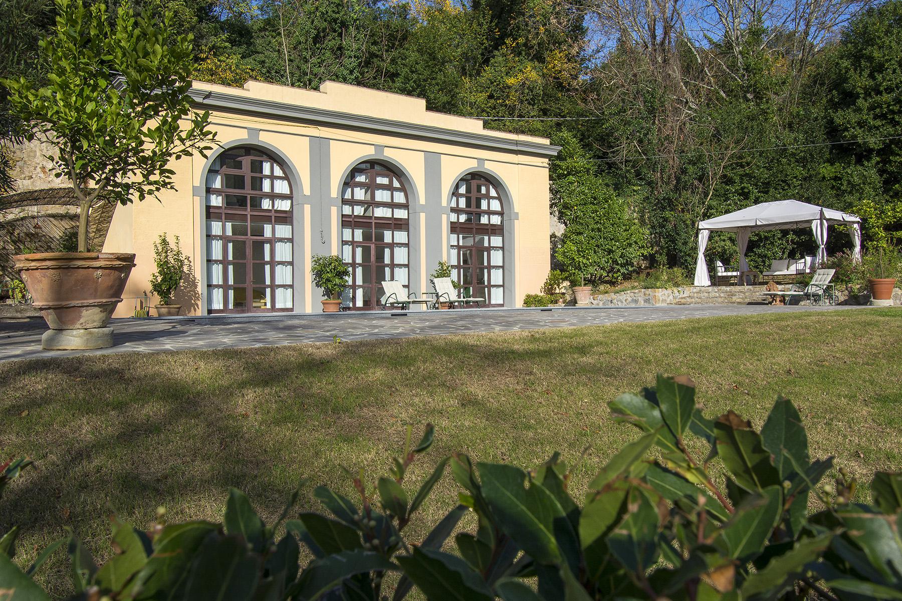An important villa with pool on the hills of Florence - 4