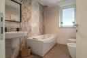 Luminoso appartamento con terrazzo nella precollina torinese, in vendita, Torino | Sotheby’s Realty Italy - 16