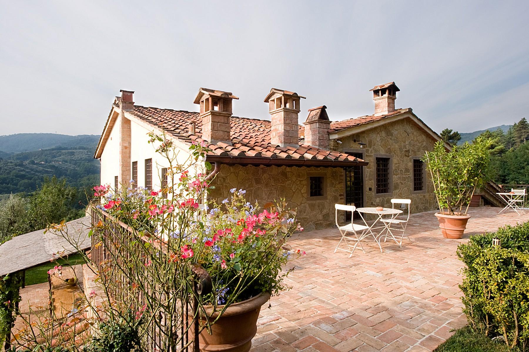 Farmhouse for sale in the Tuscan hills - 14