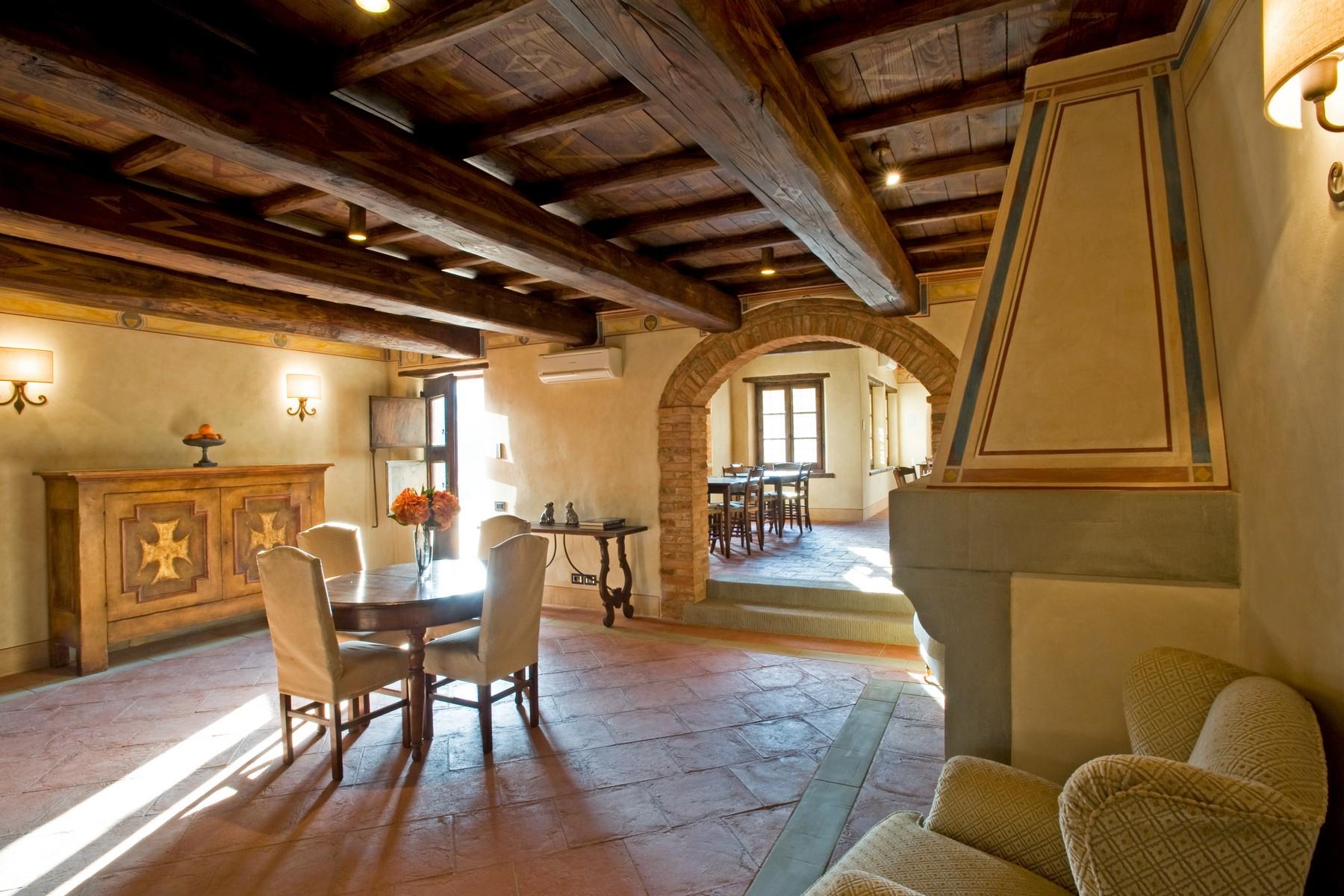 Farmhouse for sale in the Tuscan hills - 7