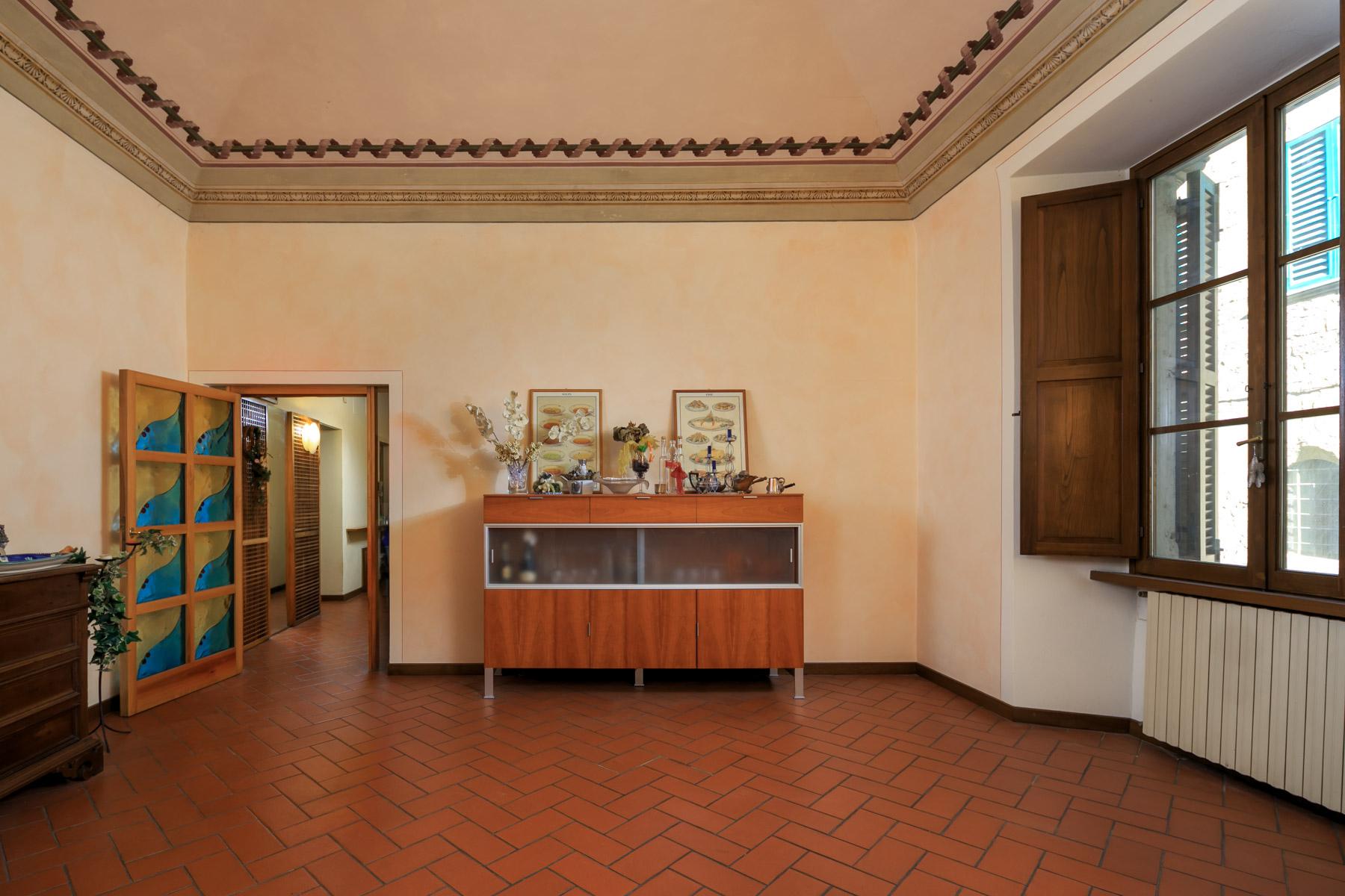 Элегантный Палаццо в стиле  Ренессанс для продажи в Ареццо - 4