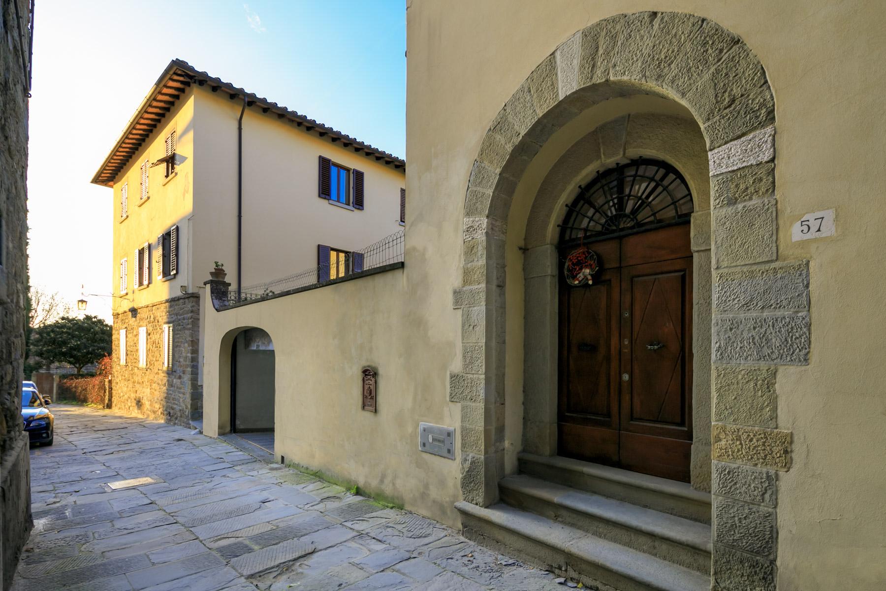 Elegant Renaissance Palazzo in Arezzo - 26