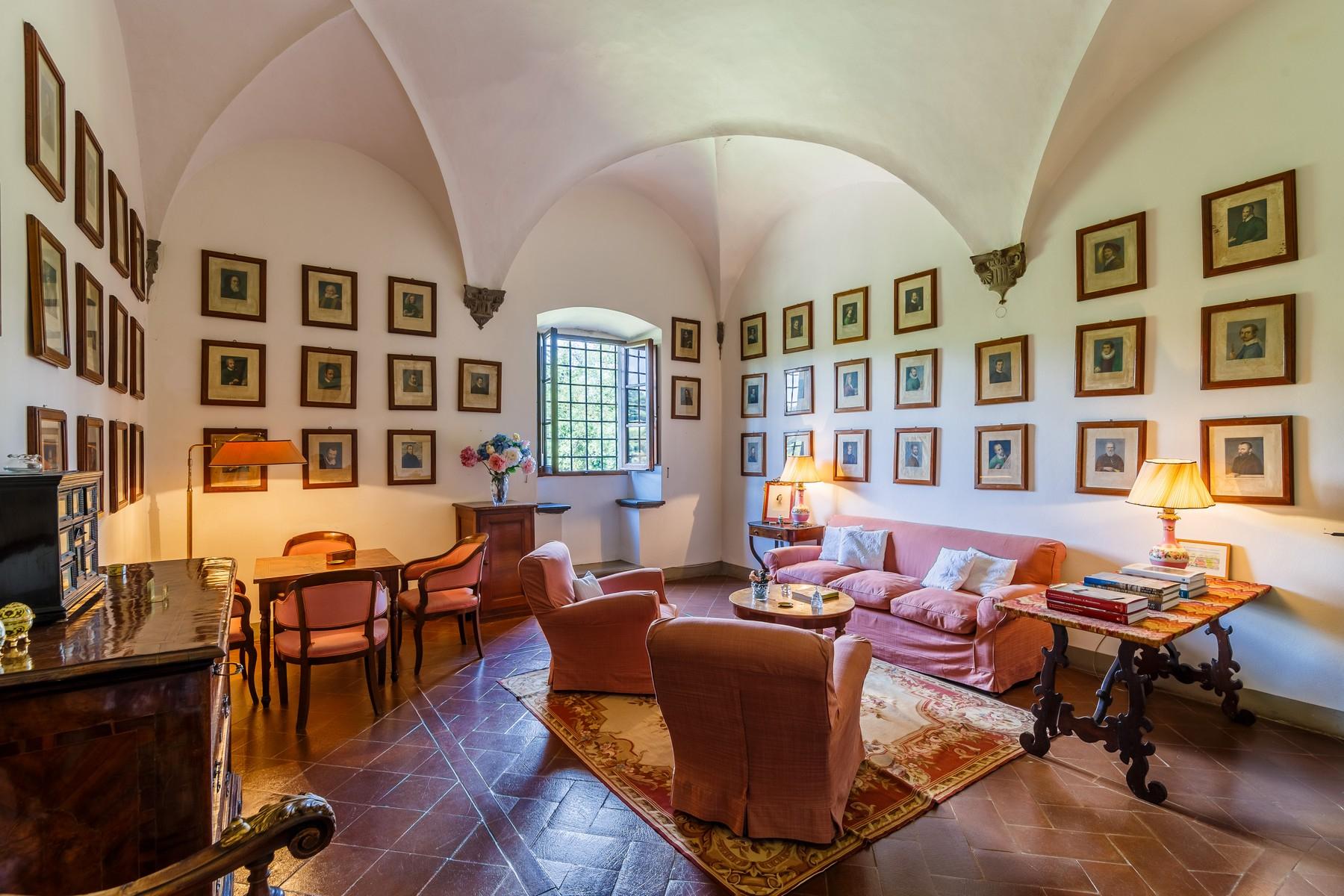 Castello Rinascimentale nel Chianti Fiorentino - 15