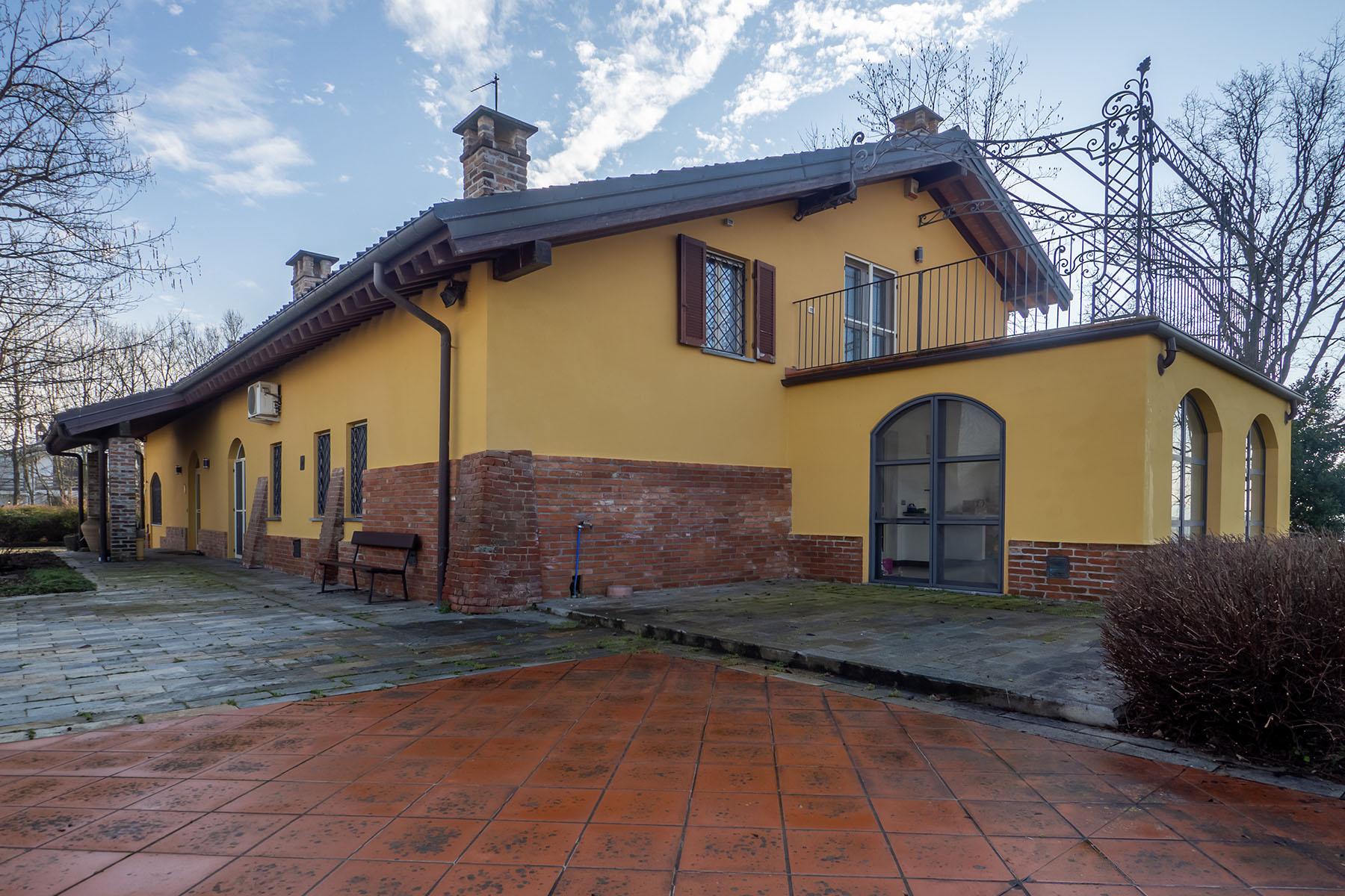 Wunderschöne Villa auf den grünen Hügeln von Monferrato eingefügt - 33