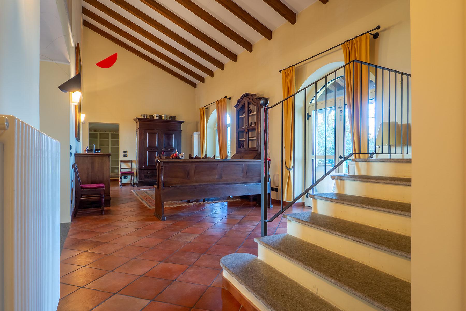 Magnificent Villa surrounded by the green hills of Monferrato - 5
