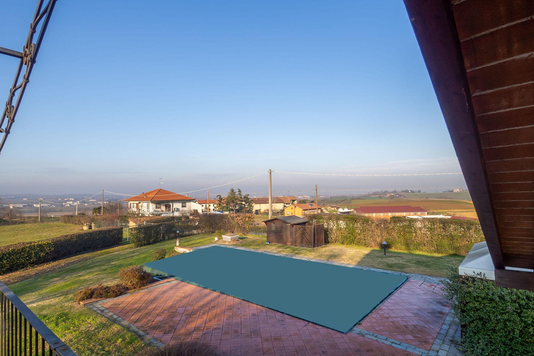 Magnificent Villa surrounded by the green hills of Monferrato - 22