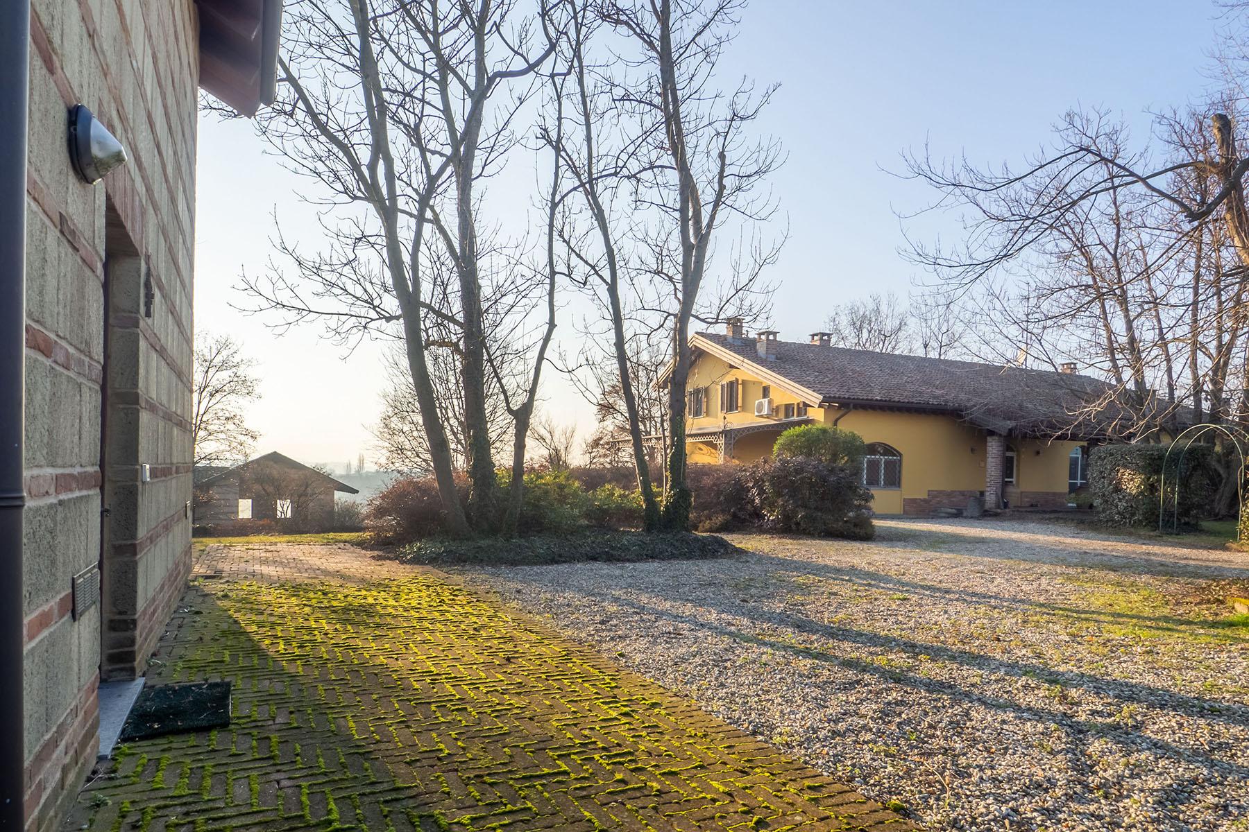 Wunderschöne Villa auf den grünen Hügeln von Monferrato eingefügt - 25