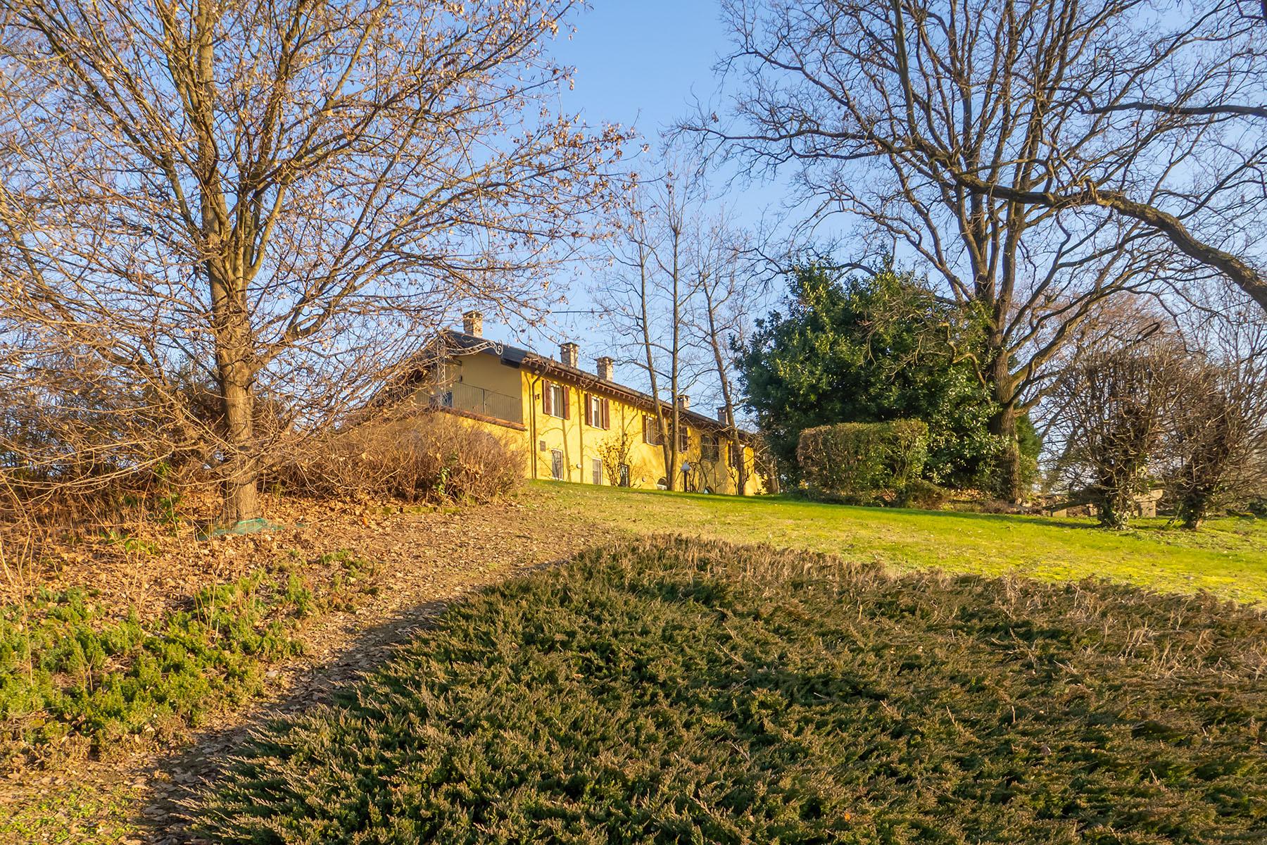 Wunderschöne Villa auf den grünen Hügeln von Monferrato eingefügt - 34