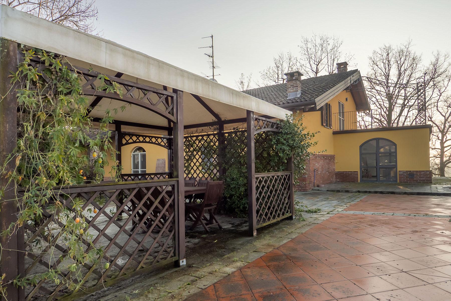 Magnifica Villa inserita nel verde delle colline del Monferrato - 32