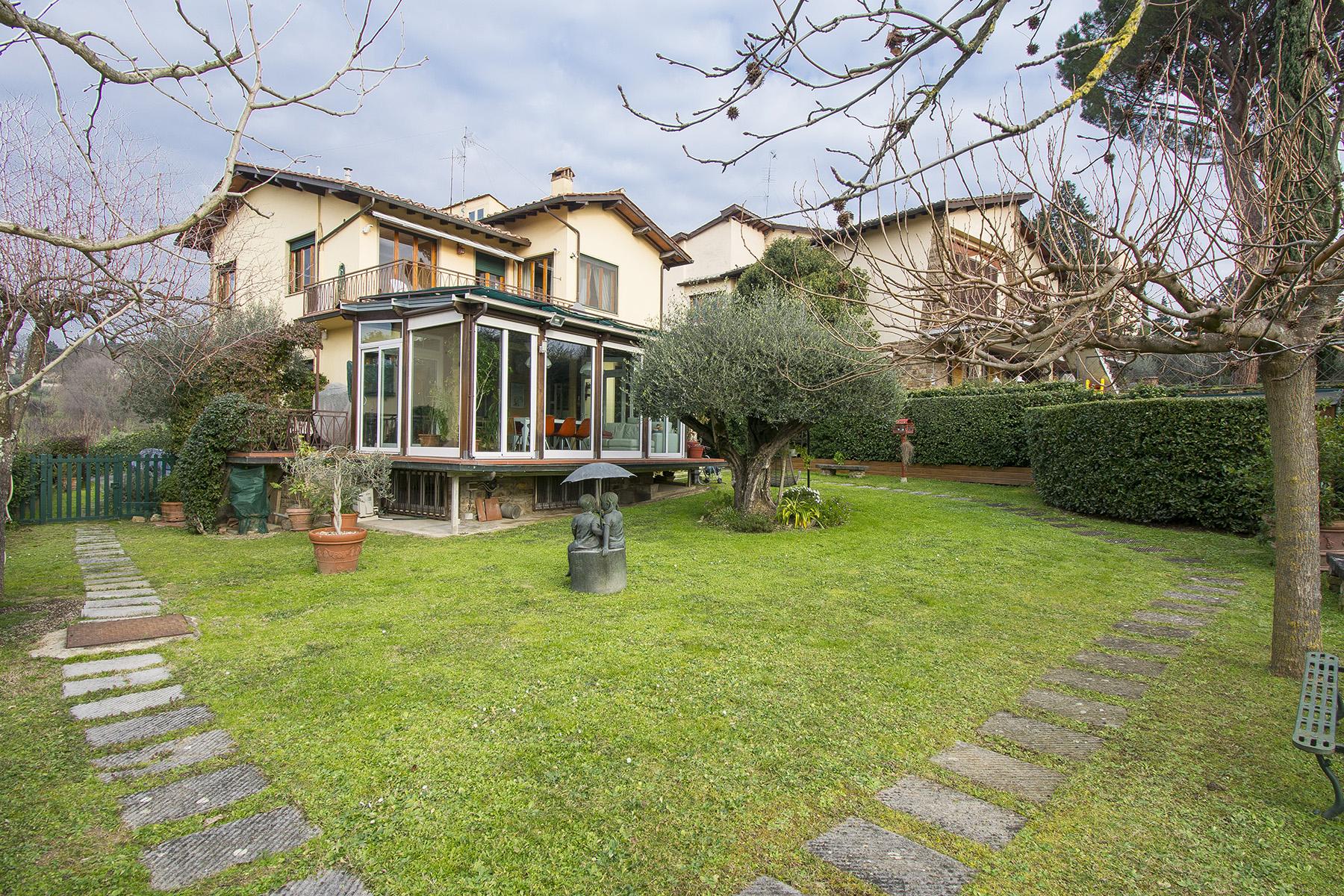 Villa in the green hill of Via Bolognese - 25