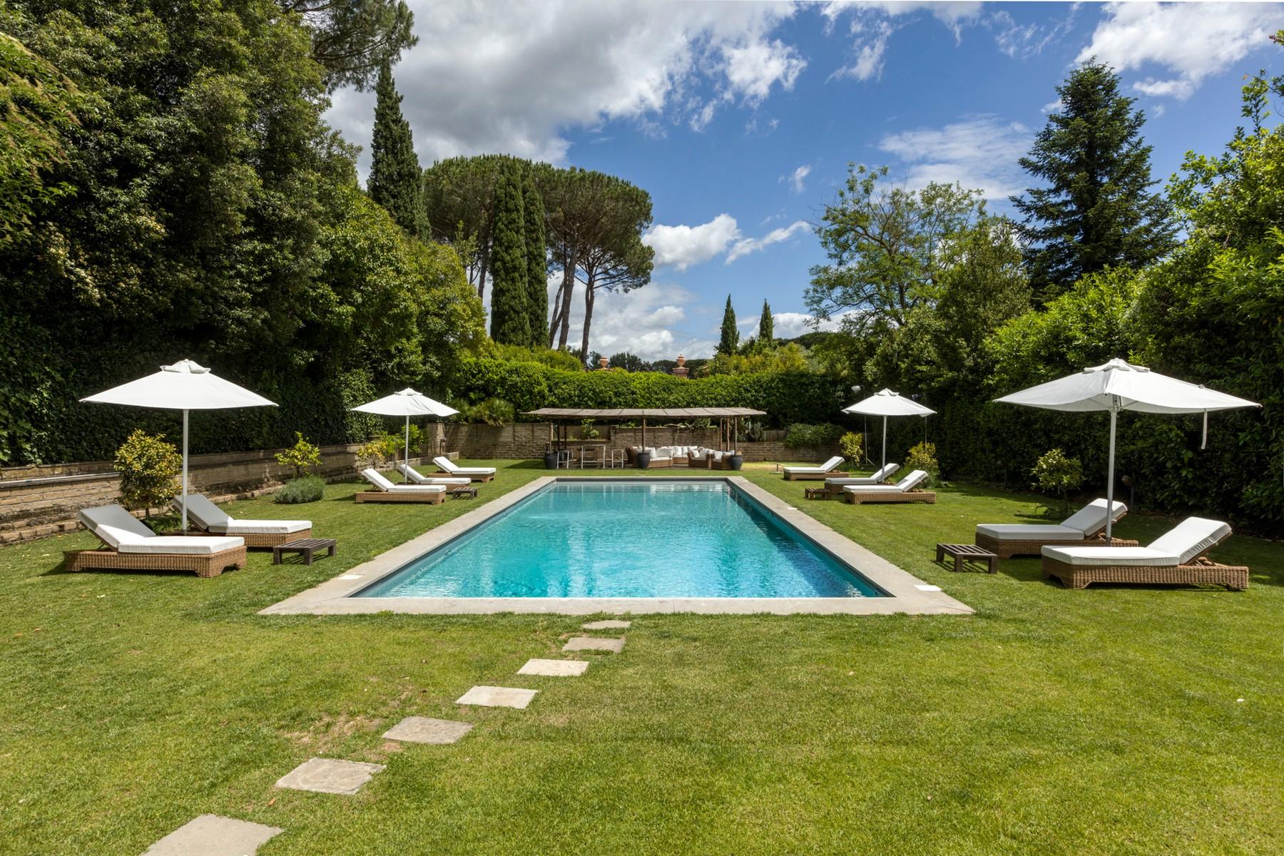 Design Villa mit Pool und privatem Park - 22