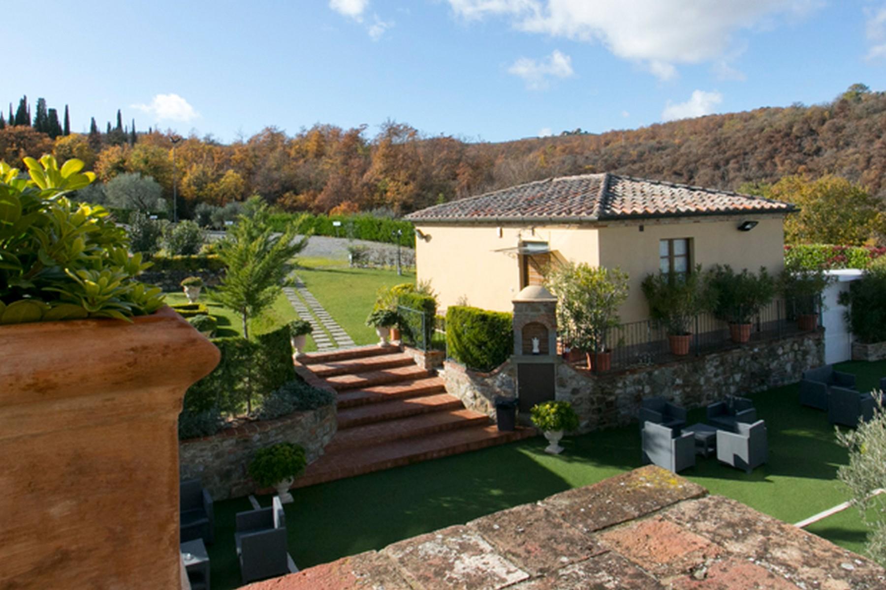 Bel hôtel de charme avec restaurant et spa dans les collines de Torrita di Siena - 16