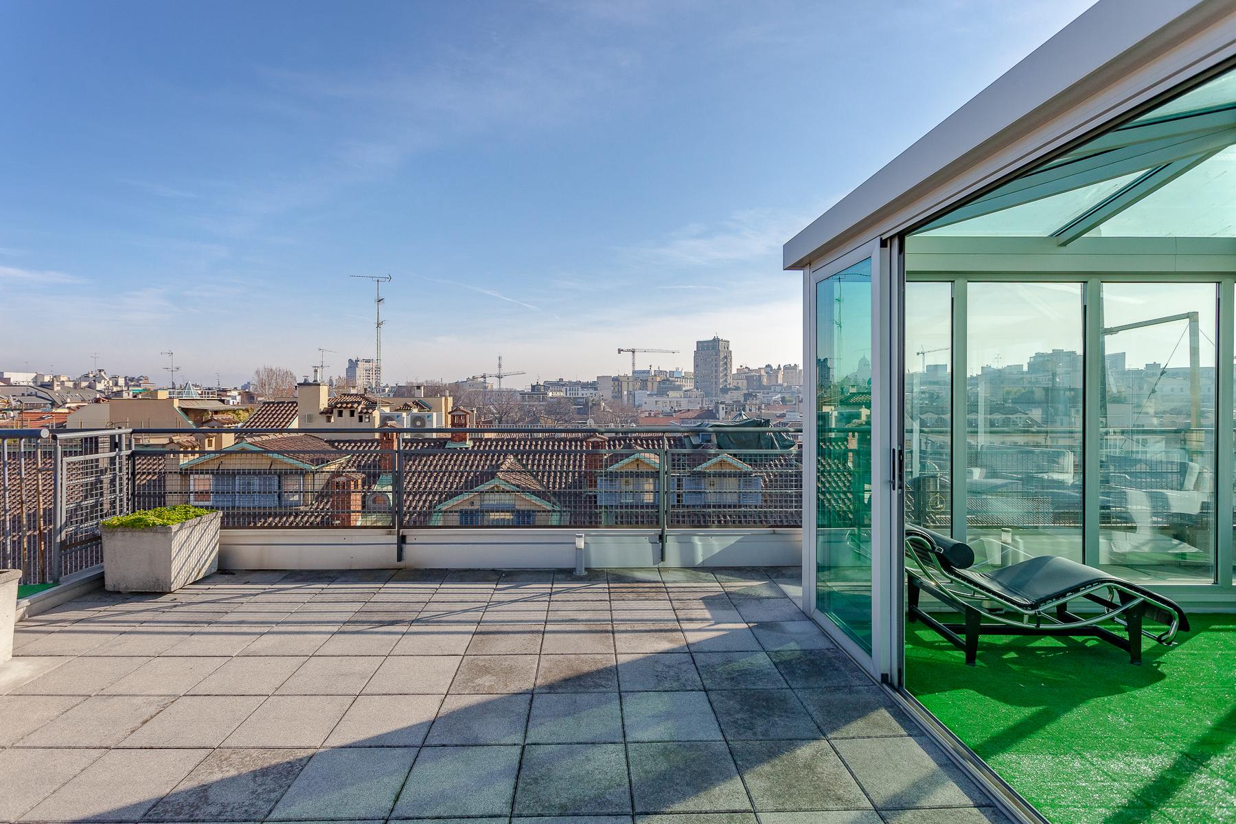 Panoramic Penthouse with terraces in the Fashion District - 12