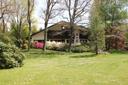 Elegante villa con parco e piscina all’interno del comprensorio del Cinq Fo, in vendita, Guanzate | Sotheby’s Realty Italy - 2