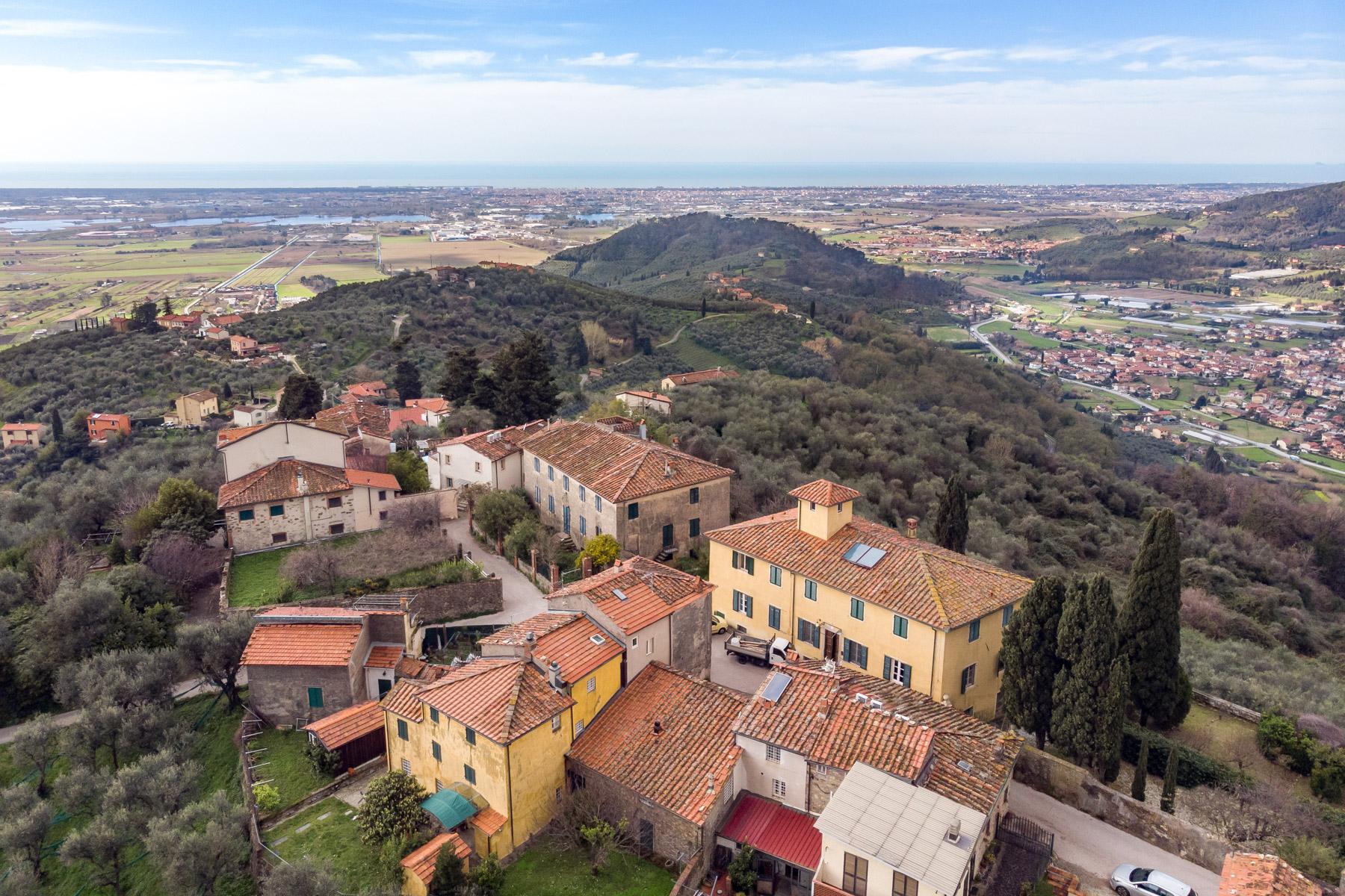 Affascinante villa storica vista mare sulle colline di Massarosa - 23