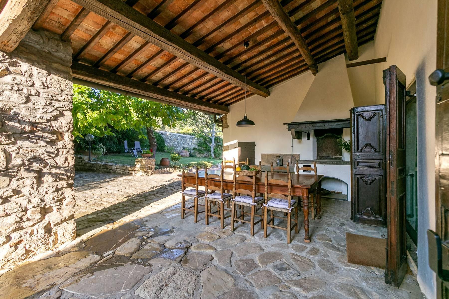 Villa immersed in a 7,000 sqm garden close to Florence - 5