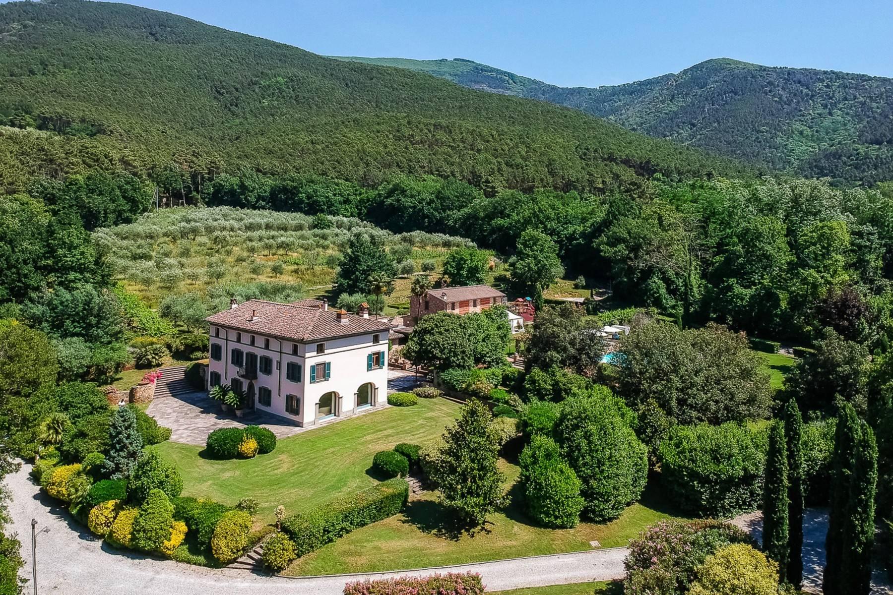 Majestueuse villa avec dépendances sur les collines au sud de Lucca - 30